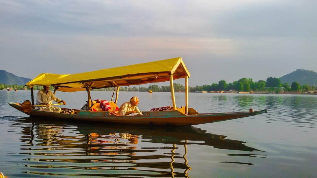 Visiting Kashmir: Dal Lake